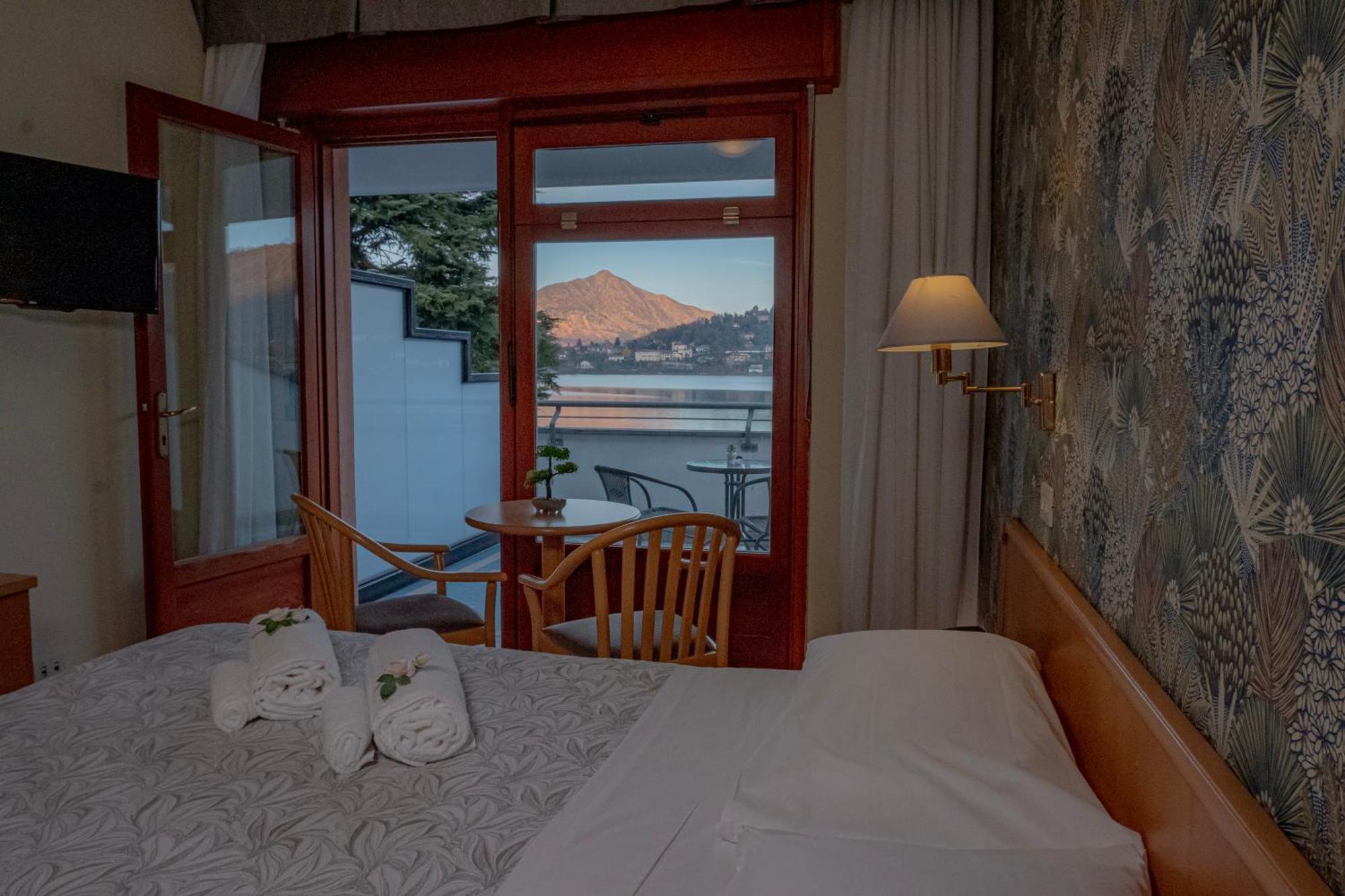 Hotel Chalet Del Lago Avigliana Eksteriør billede