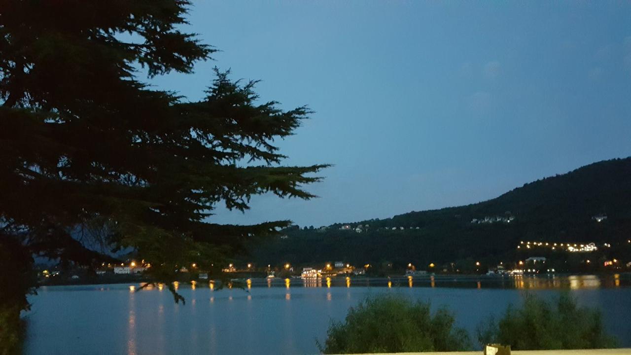 Hotel Chalet Del Lago Avigliana Eksteriør billede